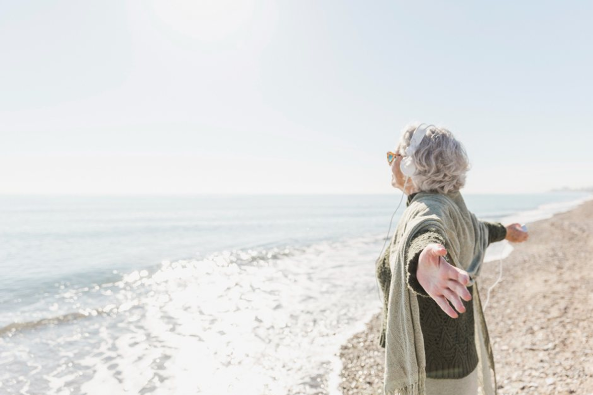 八旬高龄秒下签！闪电速度只为见证孙女大婚！